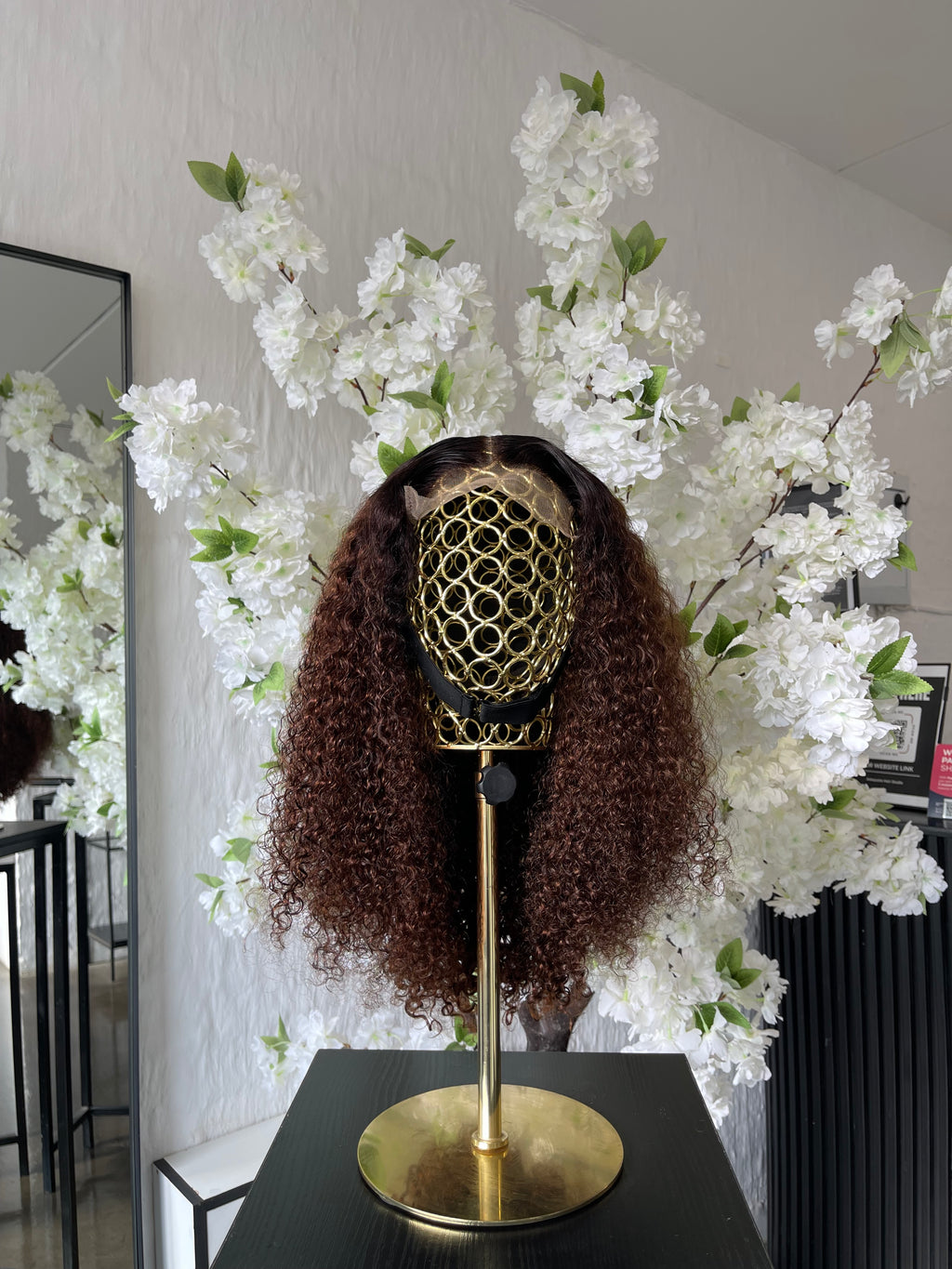 20” Ombre Pissy Curly Unit