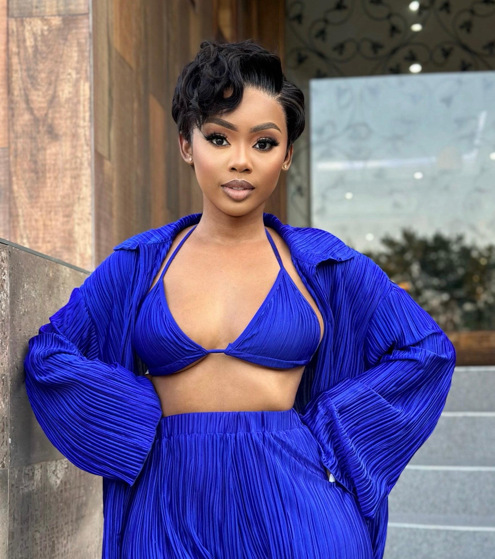 Karabo Frontal Pixie