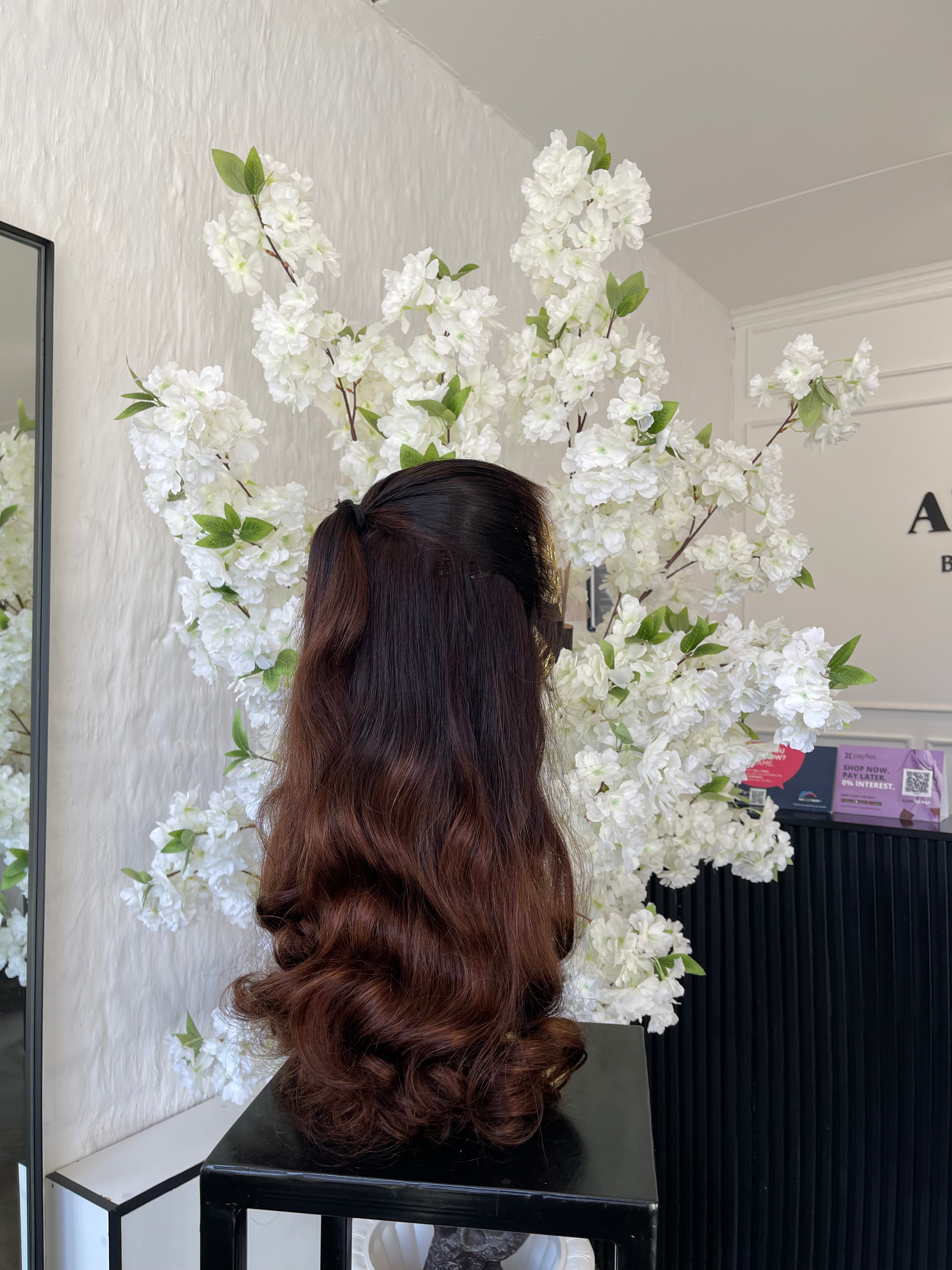 22” Soft Bouncy HD Ombre Unit - (with natural Lagos hairline)