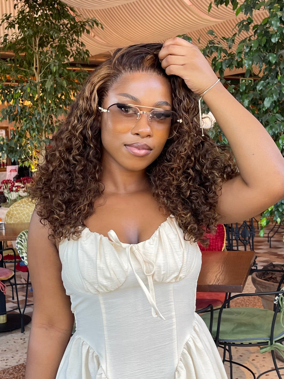 18” Curly Highlighted Unit
