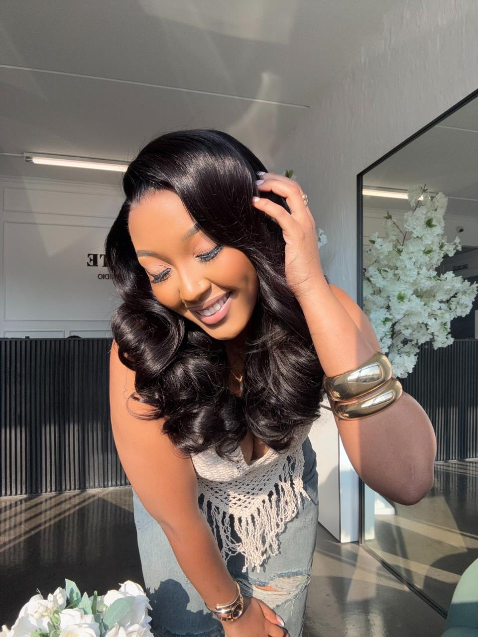 18” Natural Bouncy Unit - SAMPLE WIG