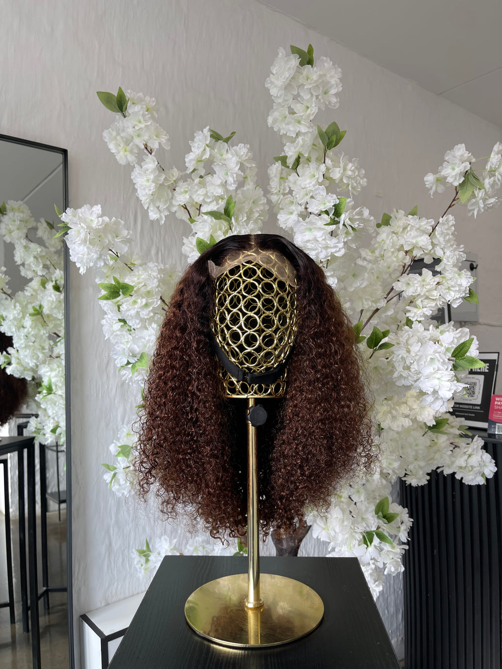 20” Ombre Pissy Curly Unit