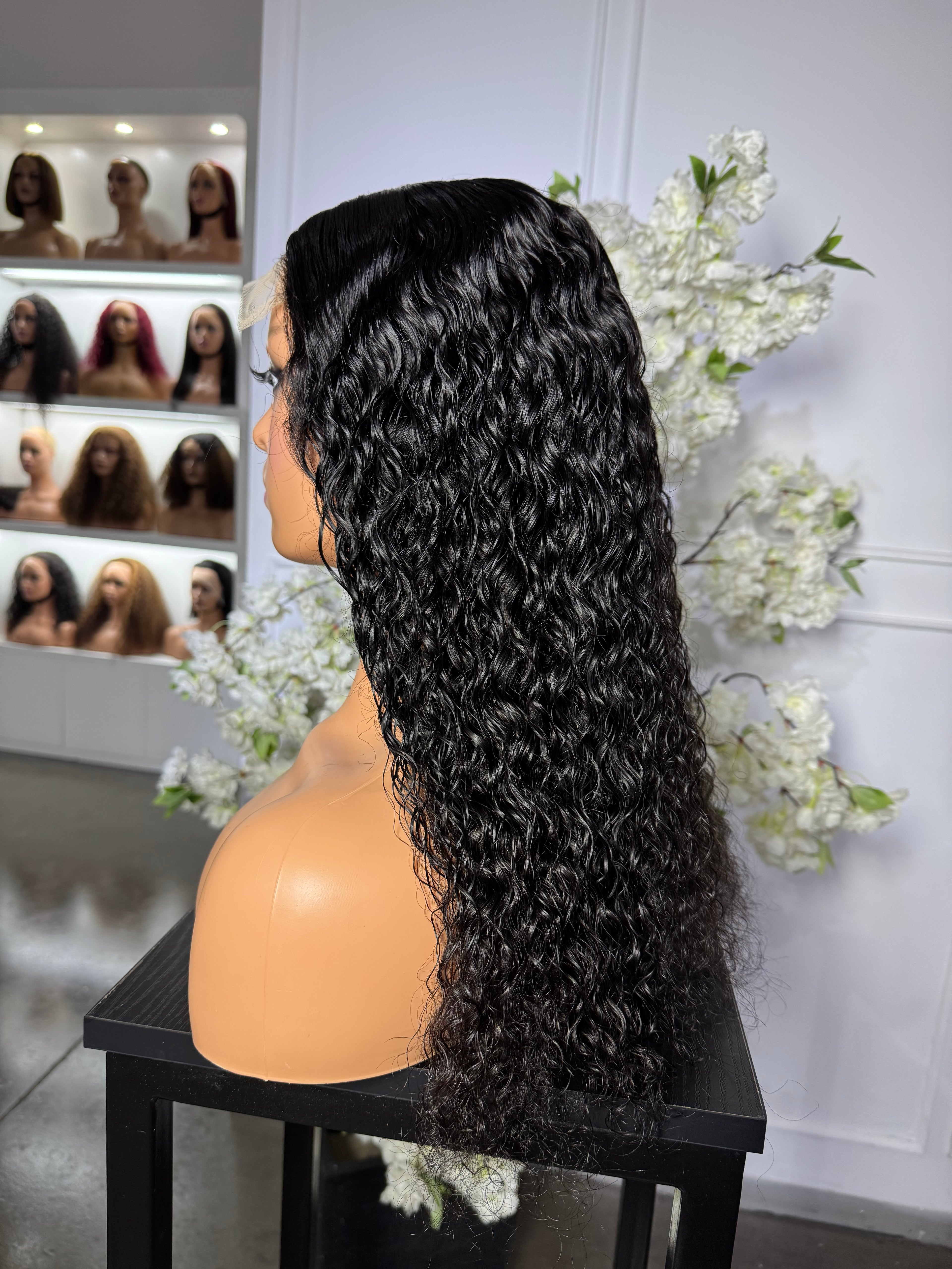 18” DD Curly Glueless Unit