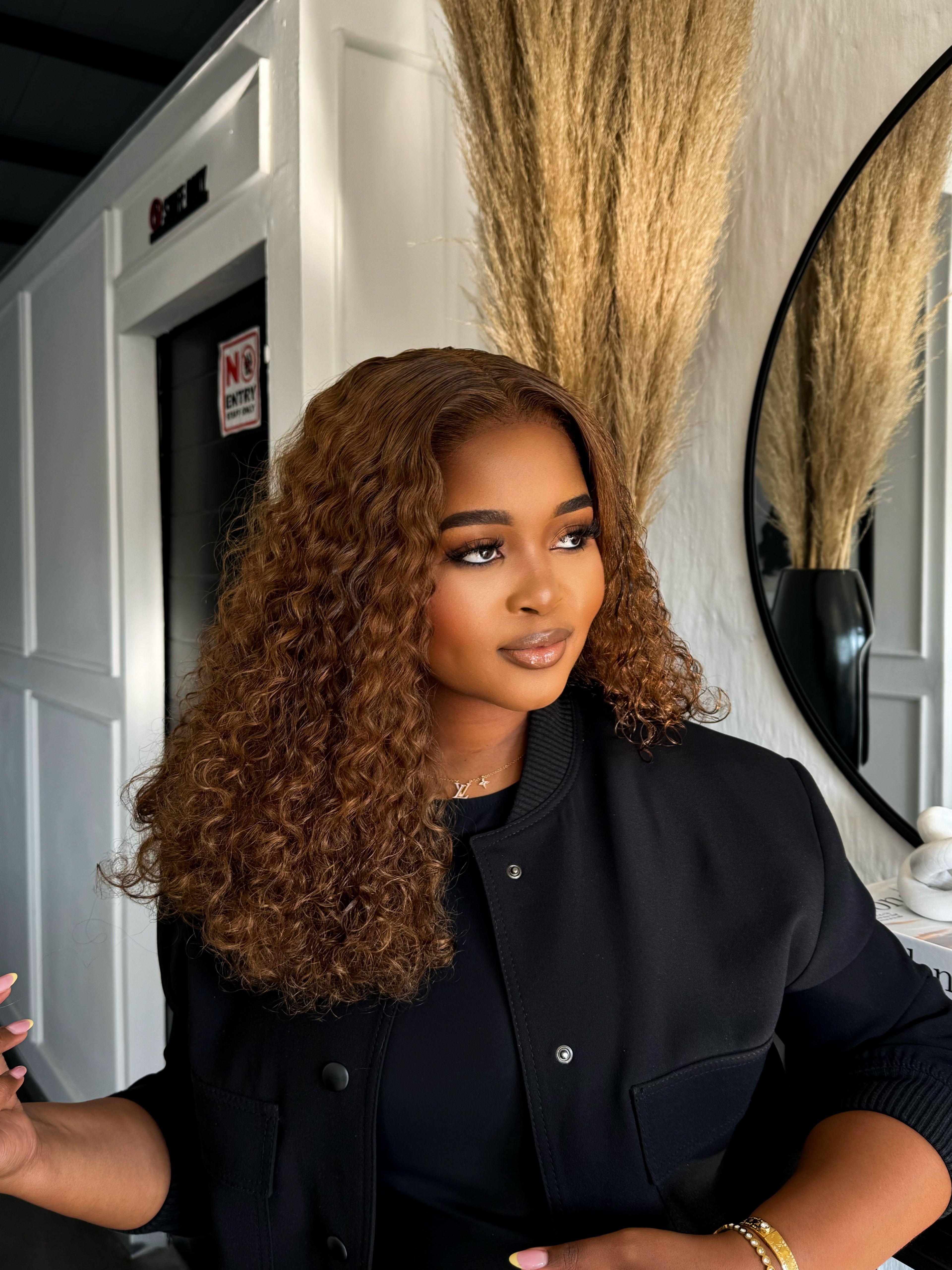 18” Caramel blonde Glueless Unit