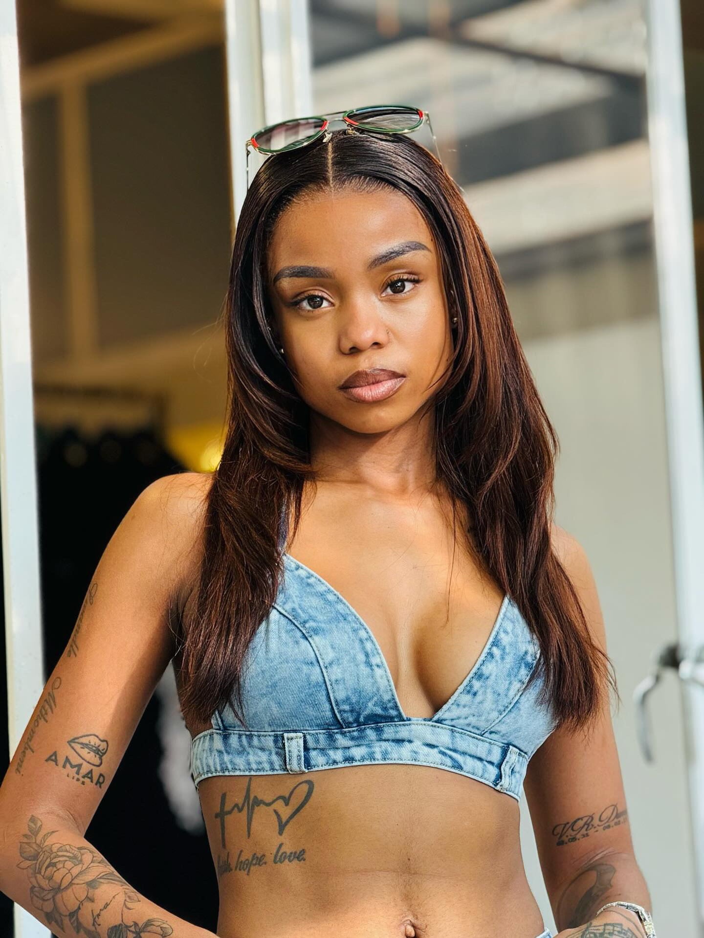 18” Ombre Frontal Unit