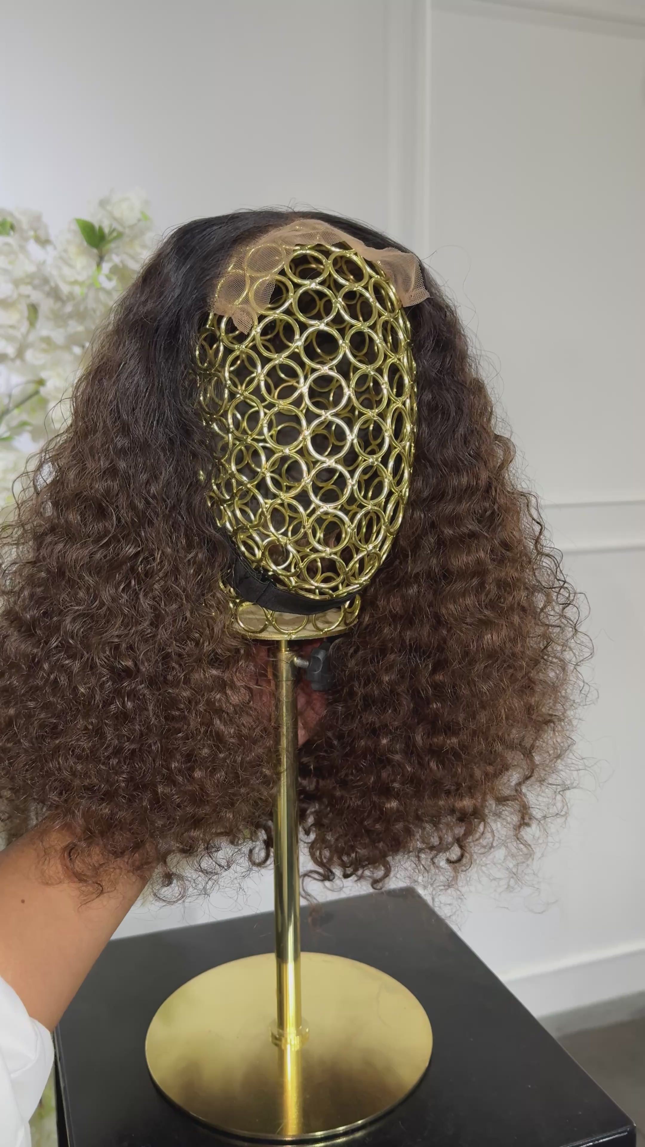 18”  Vietnamese ombre Curly Unit