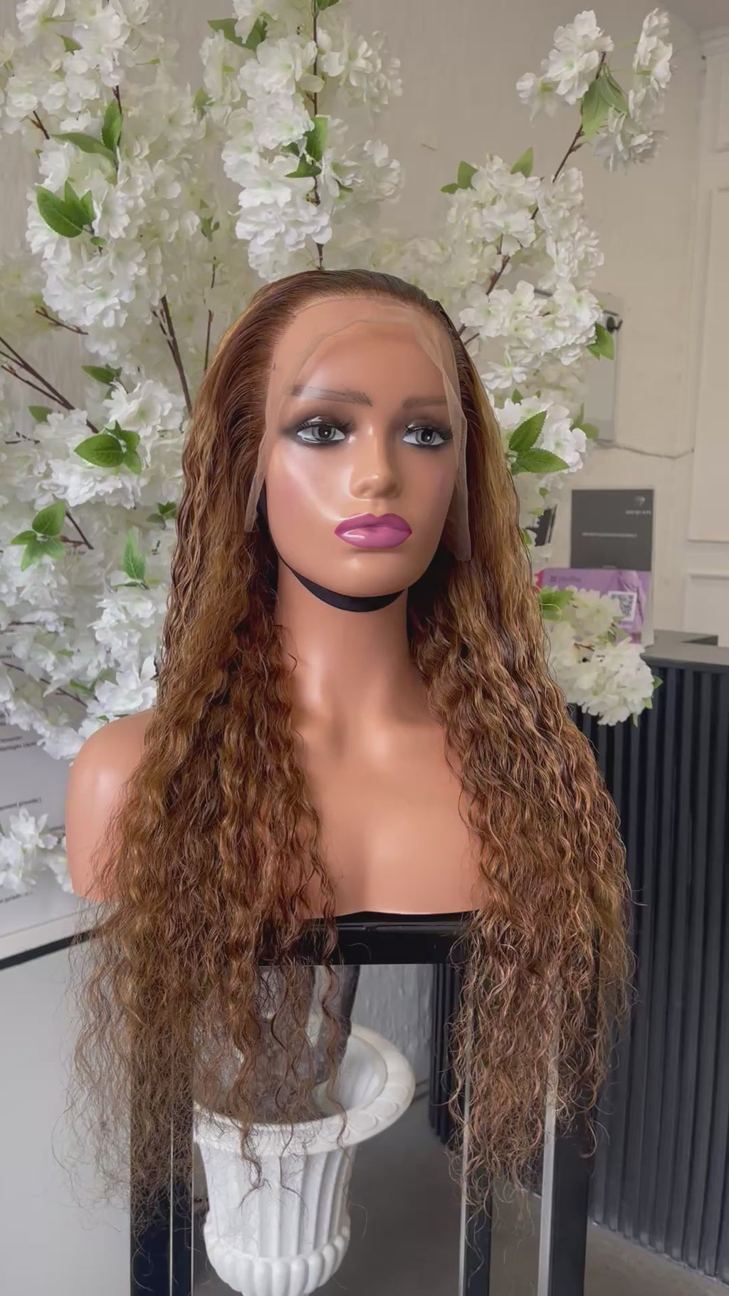 26” Curly Highlited - SAMPLE WIG