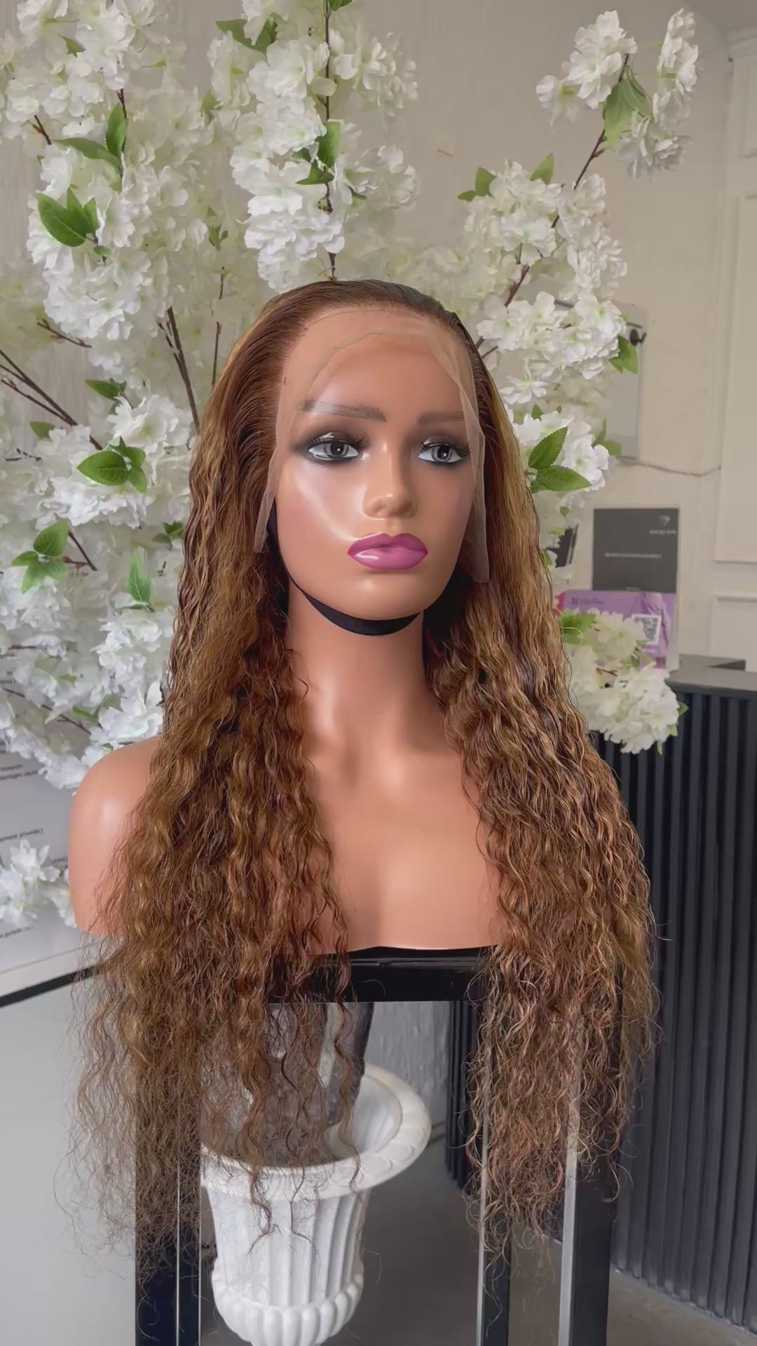 26” Curly Highlited - SAMPLE WIG